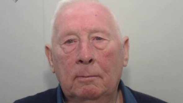 Un câștigător de loterie în vârstă de 80 de ani a construit un imperiu al drogurilor de sute de milioane de lire