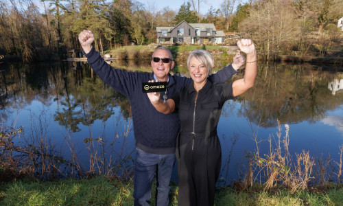 a castigat o casa la loterie