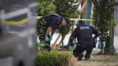 Atac armat la o şcoală şi într-o locuinţă din Canada/ Profimedia