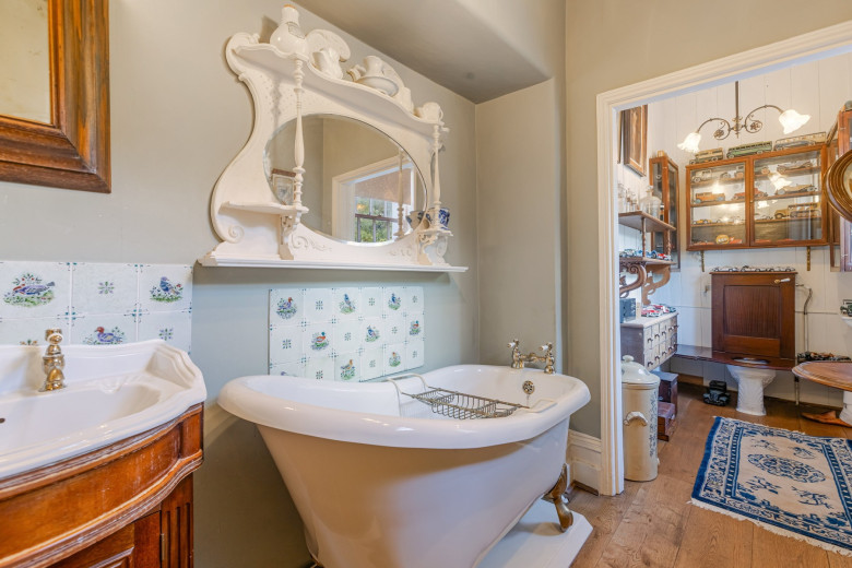 Pictures show home of Rolling Stones star Charlie Watts that is being sold