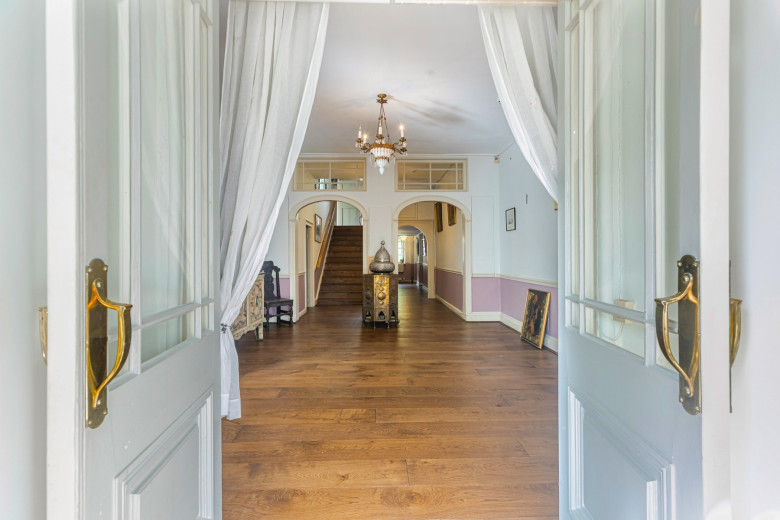 Pictures show home of Rolling Stones star Charlie Watts that is being sold