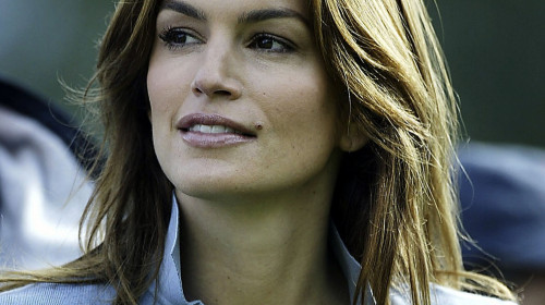 Model Cindy Crawford
