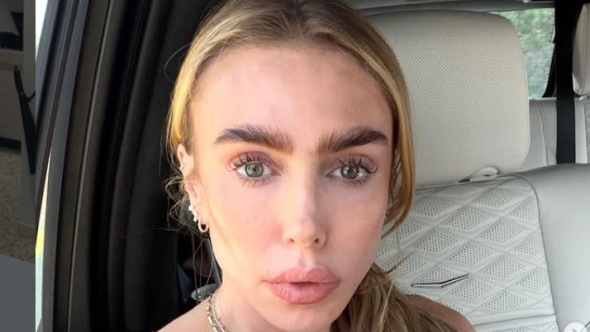 Petra, fiica miliardarului Bernie Ecclestone, nu regretă mutarea la Dubai, în ciuda atacurilor cu rachete asupra emiratelor