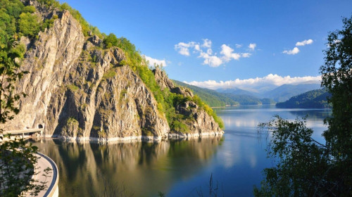 Lacul Vidraru/ Foto: Facebook