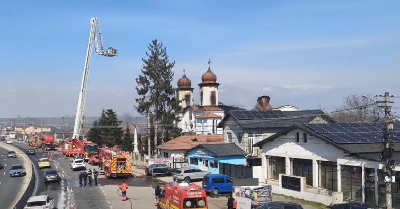incendiu biserica pucheni prahova (4)