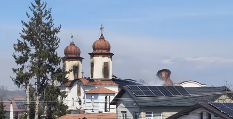 incendiu biserica pucheni prahova (5)