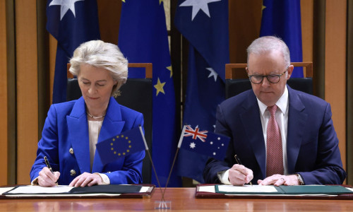 Ursula von der Leyen și pe premierul australian Anthony Albanese profimedia-1085723631