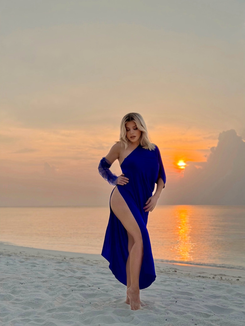 loredana groza in maldive (11)