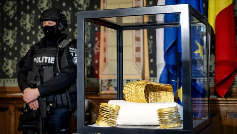 coiful de aur de la cotofenesti, bratari dacice