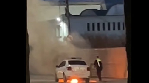 Sindicatul Europol, după ce o maşină de poliţie a luat foc în trafic/ Foto: Captură video