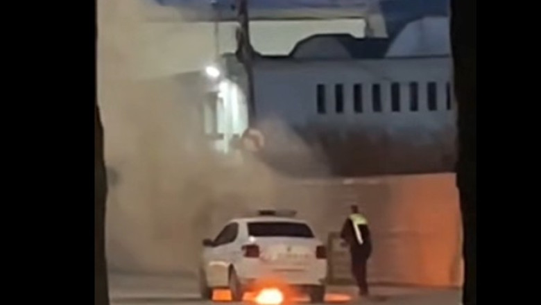 Sindicatul Europol, după ce o maşină de poliţie a luat foc în trafic/ Foto: Captură video