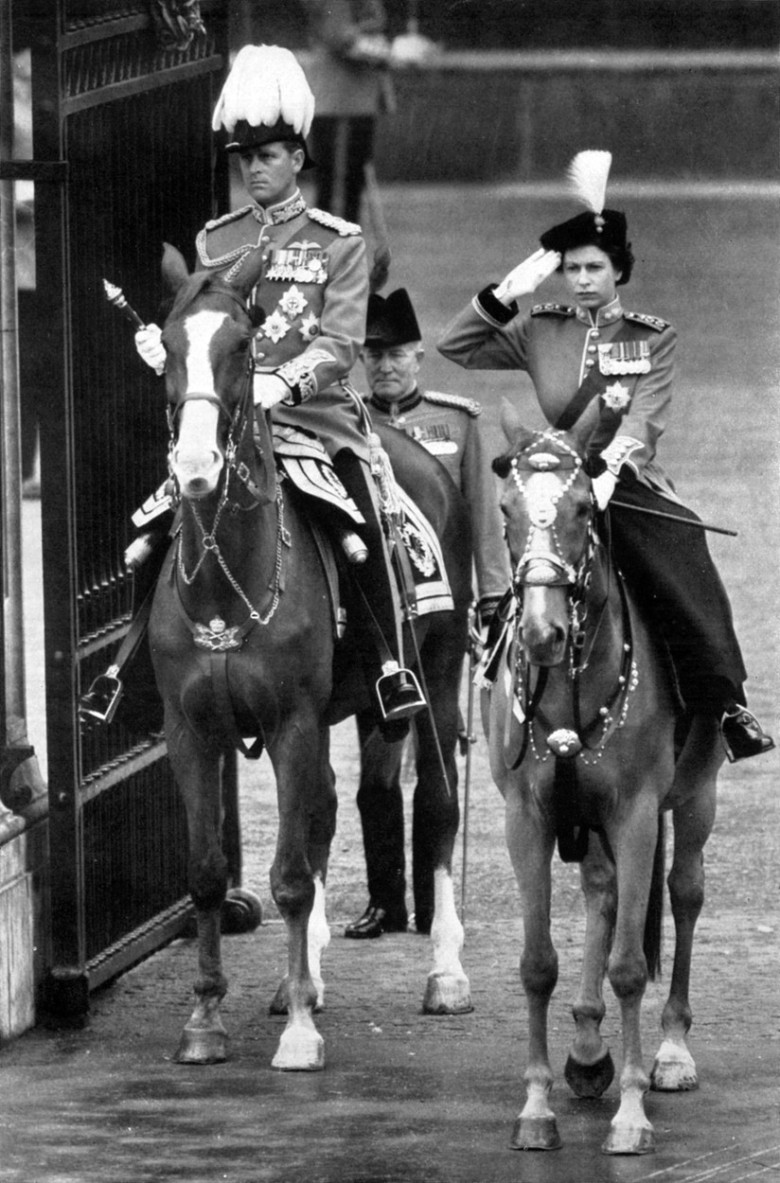 Queen Elizabeth II salutes