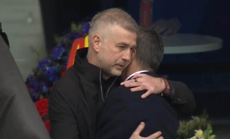 anghel iordanescu si edi iordanescu la priveghiul lui mircea lucescu (6)