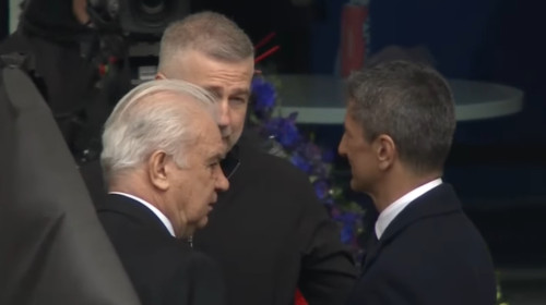 anghel iordanescu si edi iordanescu la priveghiul lui mircea lucescu (7)