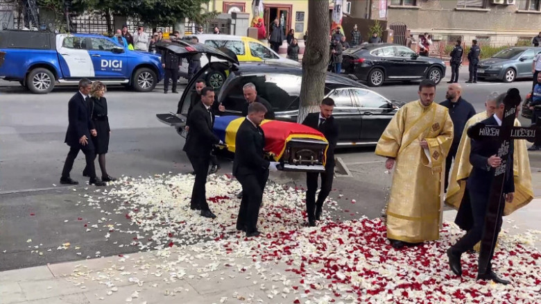 Înmormântarea lui Mircea Lucescu/ Foto: Captură Digi Sport