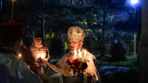 biserică, paște, luminîă de înviere