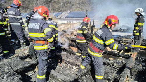 incendiu manastirea bistrita