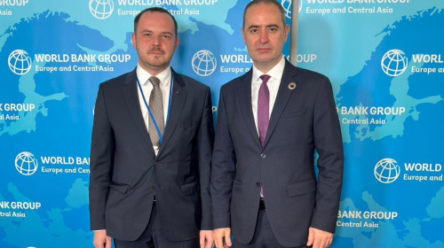 Alexandru Rogobete, ministrul Sănătății și Alexandru Nazare, ministrul Finanțelor