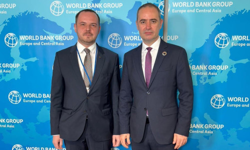 Alexandru Rogobete, ministrul Sănătății și Alexandru Nazare, ministrul Finanțelor