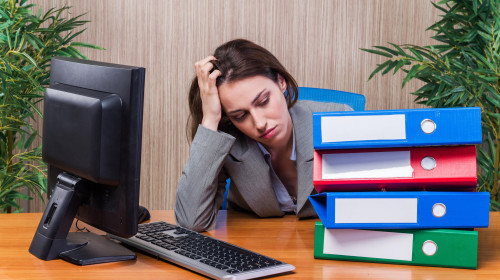 O tânără a primit pensie pe viață de 2.773 de euro după ce a demonstrat epuizare severă/ Profimedia