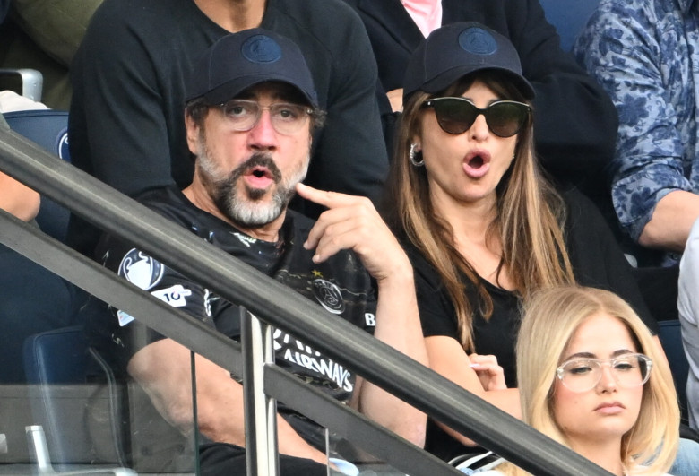 Penelope Cruz and Javier Bardem Spotted At PSG Game - Paris