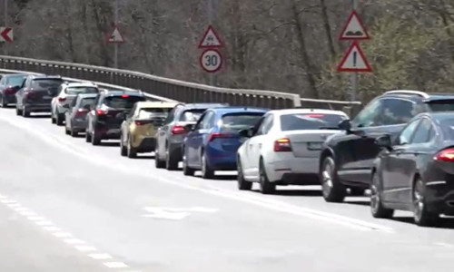 Trafic aglomerat. Foto: Captura video Digi24
