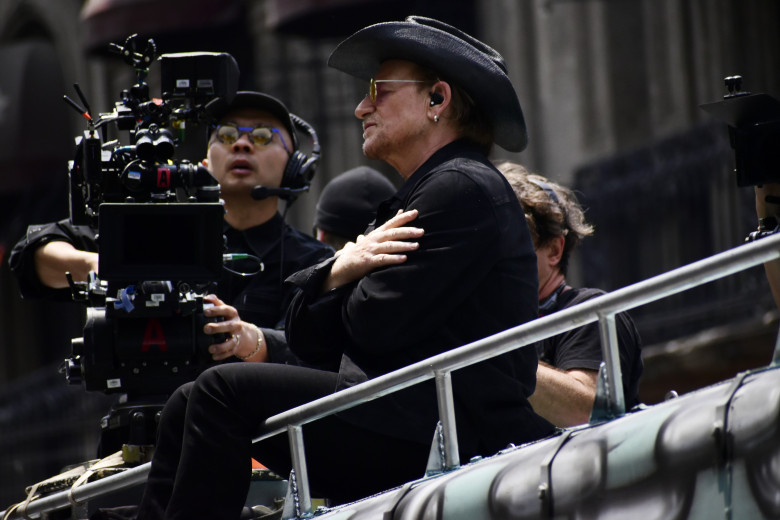 U2 takes over downtown Mexico City while filming new “Street of Dreams” video