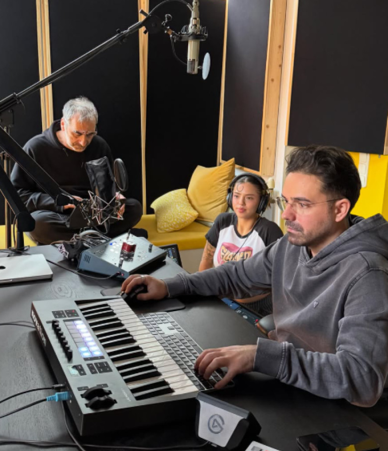 Cristian Tarcea, Dimitris Kontopoulos, Dara (1)