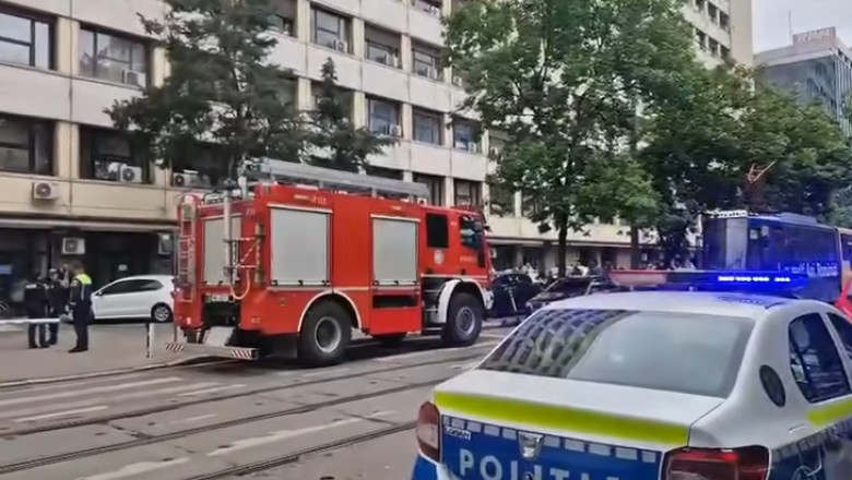 Un lift a căzut în gol la Palatul CFR