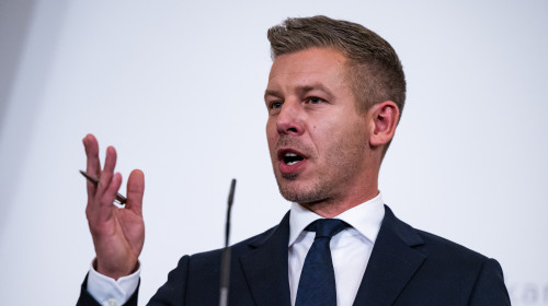 New Hungarian Prime Minister Peter Magyar Visits Vienna