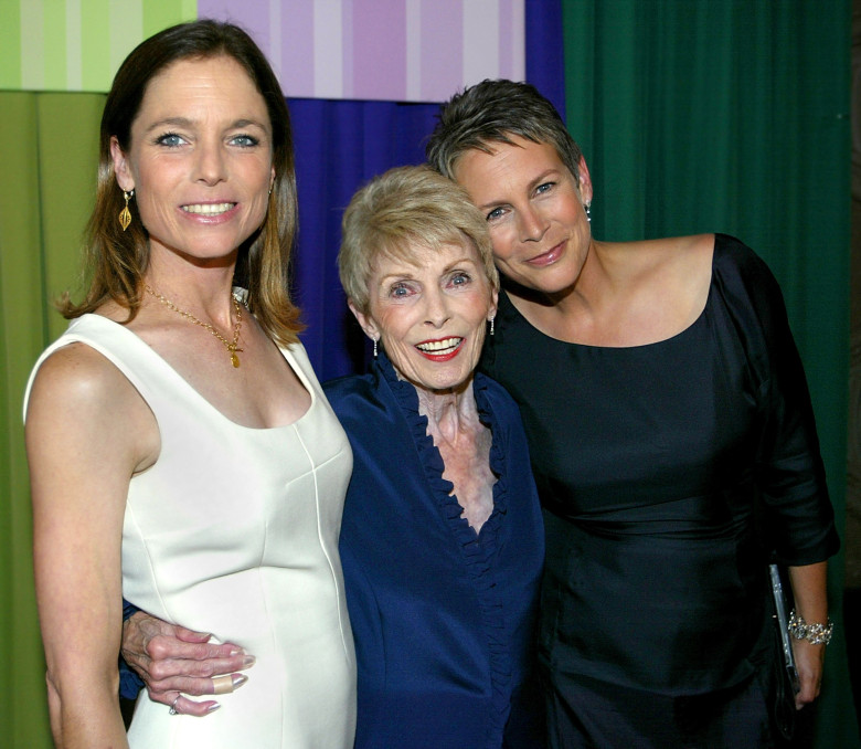 Jamie Lee Curtis, Mom, Sister Kelly Leigh
