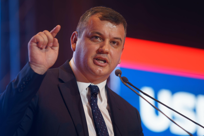 Bucharest, Romania. 17th June, 2023: MEP Daniel Tomac, the president of the Popular Movement Party (PMP), delivers a speech at the Congress of the Save Romania Union (USR) party. Credit: Lucian Alecu/Alamy Live News