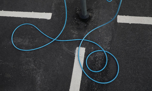 Stație de încărcare mașini electrice