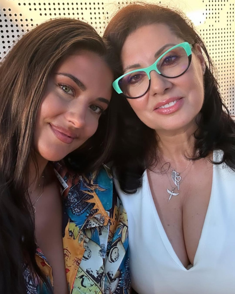 Antonia și mama ei, Denise Iacobescu/ Foto: Instagram