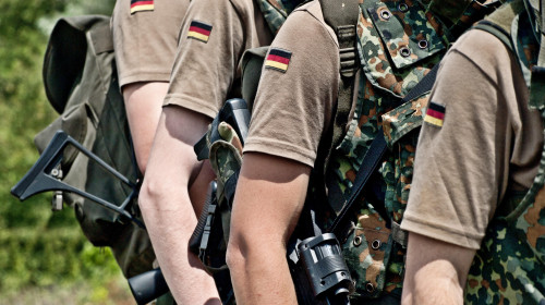 soldier germany german federal republic german marines army war soldier germany german federal republic rifle arm weapon german