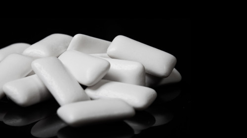 Pile of white chewing gum