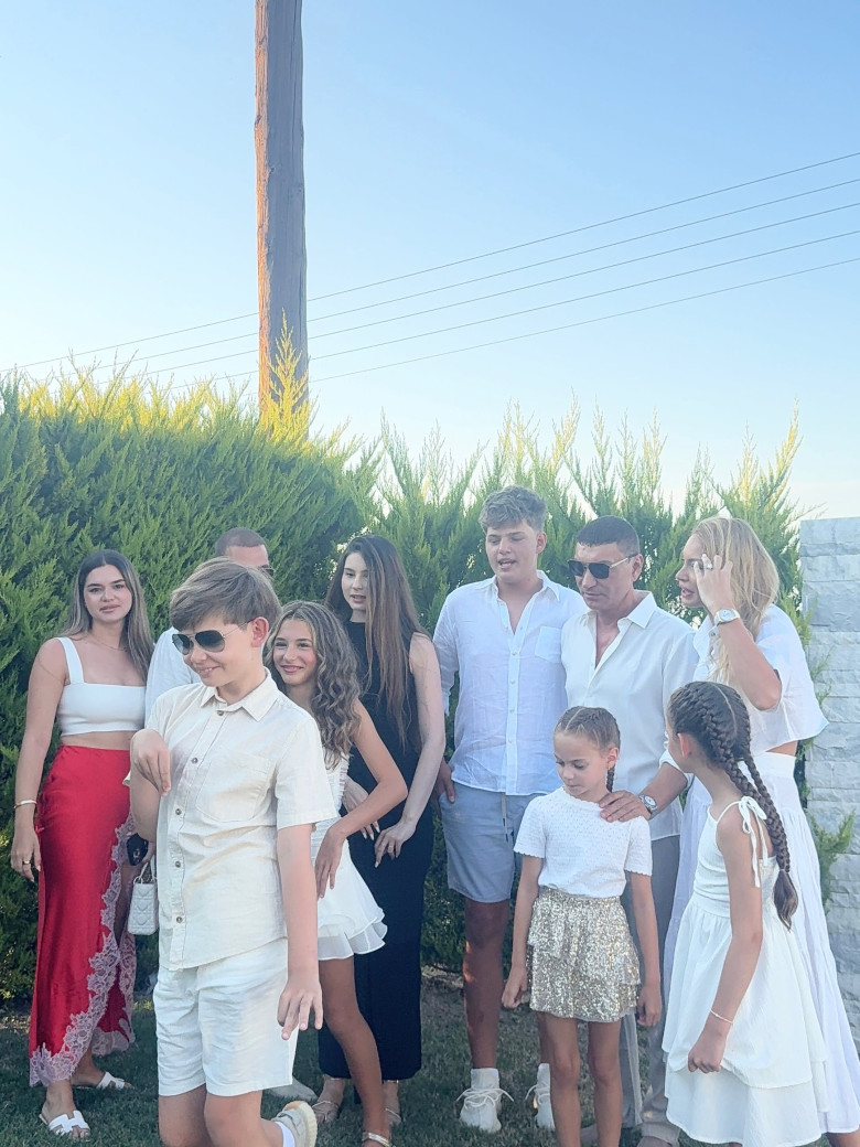 familie cristi borcea