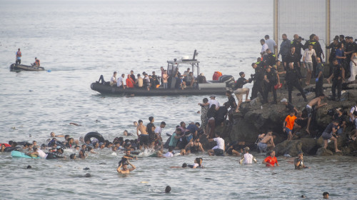 imigranti marocani in ceuta (8)