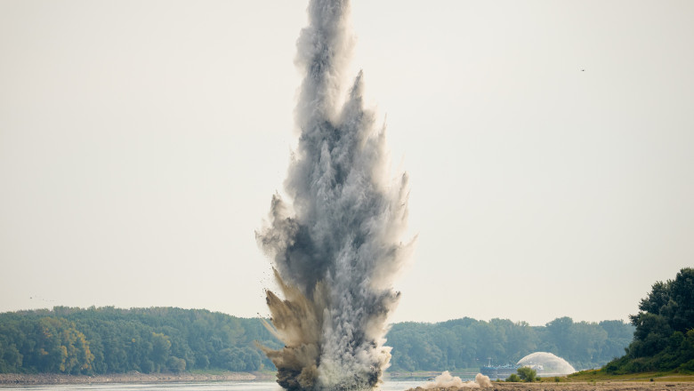 Stânca Pârjoaia a fost detonată. / Foto: Profimedia
