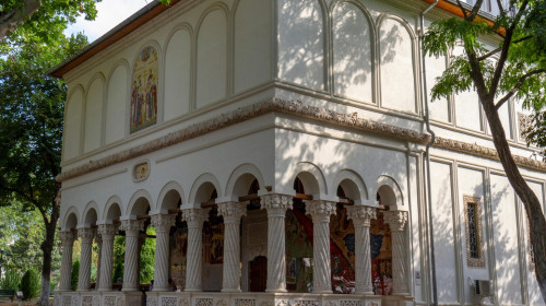 Exterior view of the New St. George Church in Bucharest, Romania.
