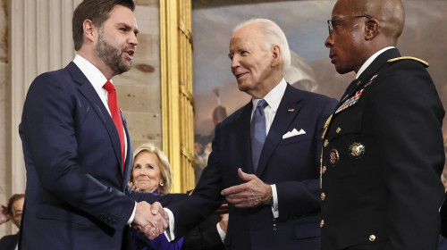JD Vance și Joe Biden