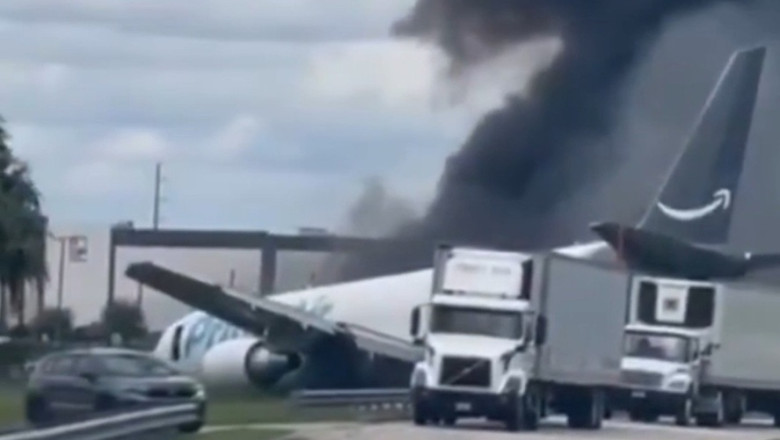 Un avion cargo Amazon a ieşit de pe pistă după aterizare/ Foto: X