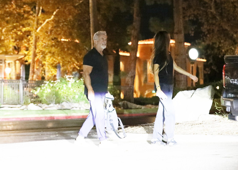 PREMIUM EXCLUSIVE Mel Gibson Enjoys Rare Dinner Outing Bonding With Beautiful 16-Year-Old Daughter Lucia