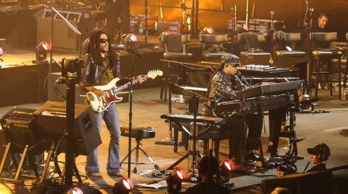 Stevie Wonder est en concert à l'Accor Arena à Paris