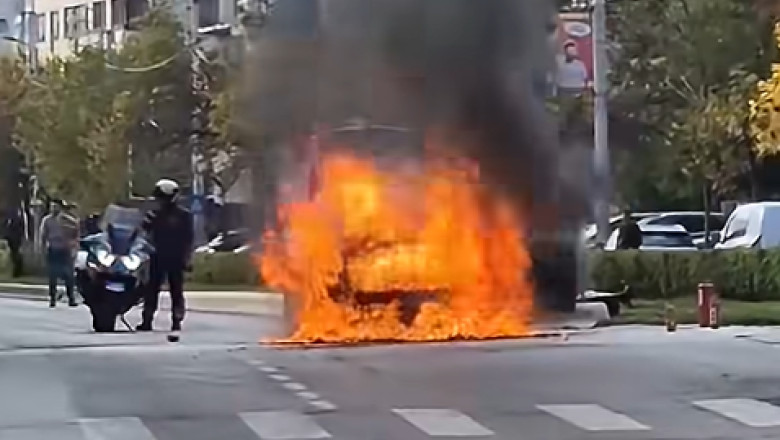 masina a luat foc (2)