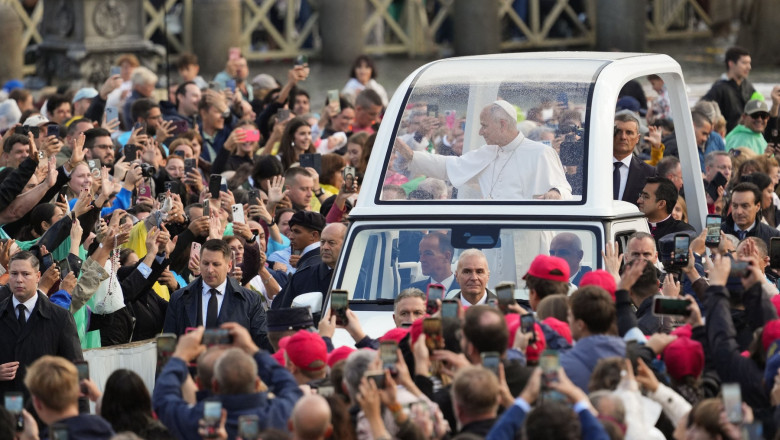 Pope Leo XIV At Weekly General Audience - Vatican City, Vatican (or Holy See) - 21 Oct 2026