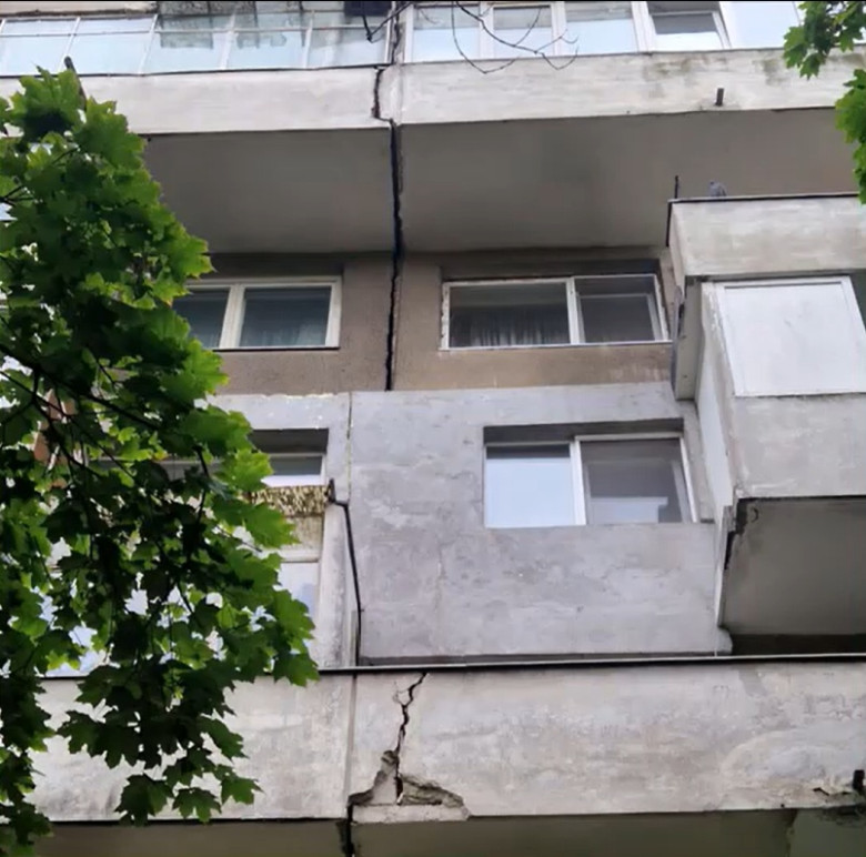 Bloc în sectorul 6