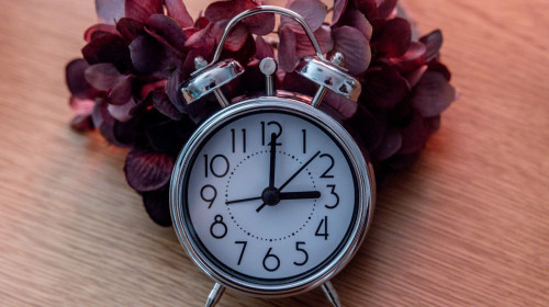 Spain sets the clocks back by one hour to switch to winter time