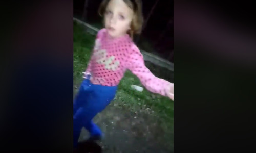 Copilă bătută de mamă, în Galați