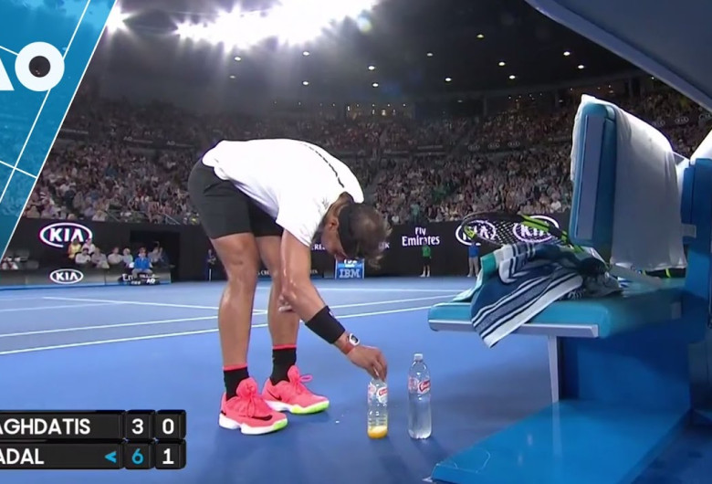nadal sticle de apa
